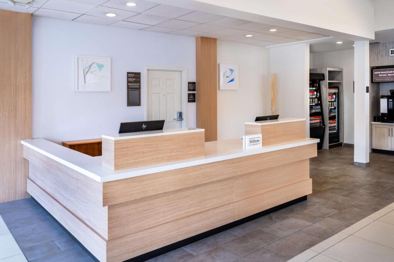 Hilton Garden Inn Bakersfield Exterior foto