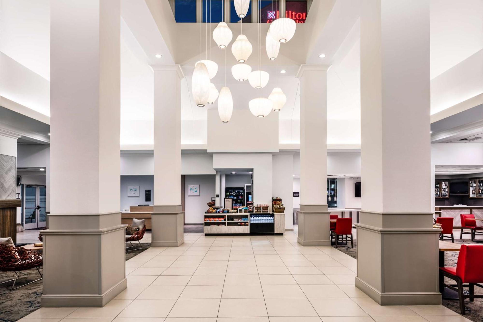 Hilton Garden Inn Bakersfield Exterior foto